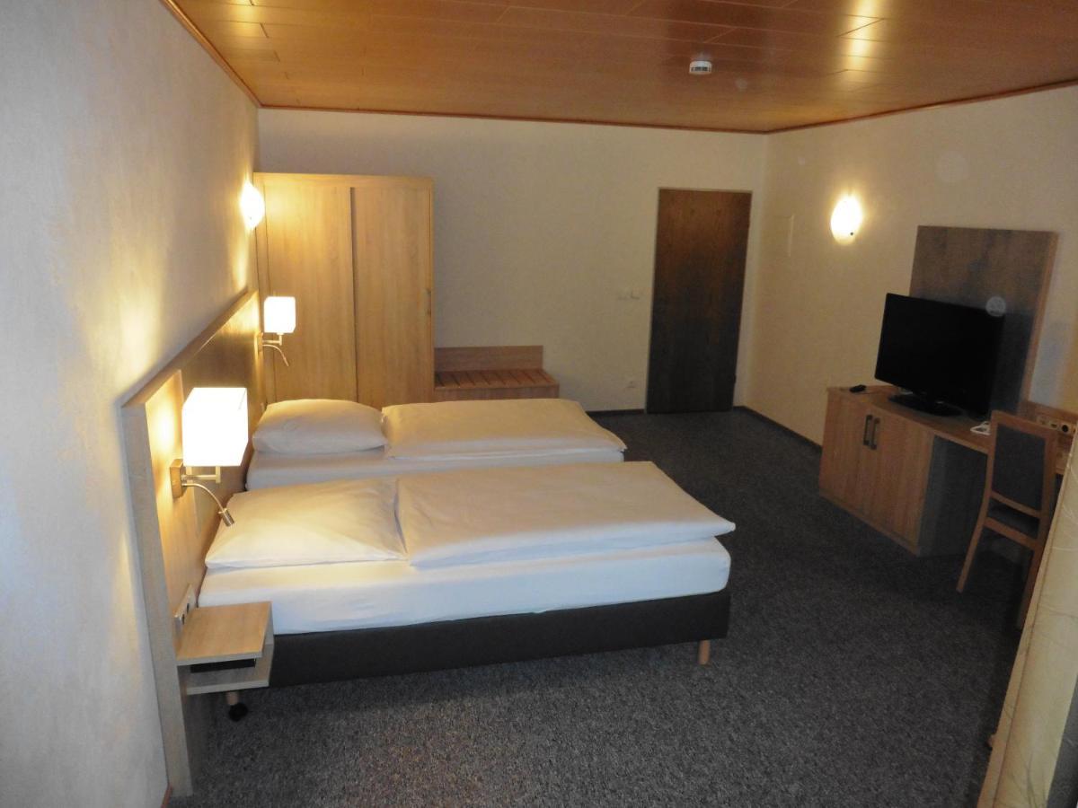 Hotels Landhaus Dieterichs Wolfsburg Dış mekan fotoğraf