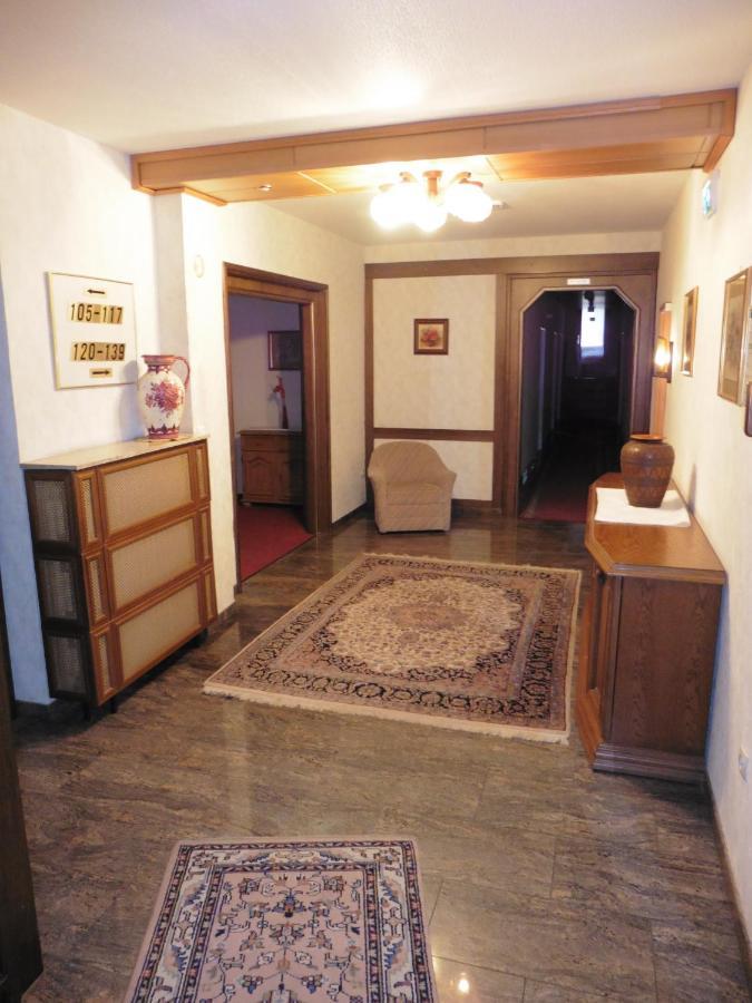 Hotels Landhaus Dieterichs Wolfsburg Dış mekan fotoğraf